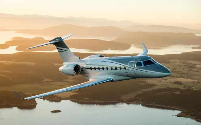 Midsize private jet