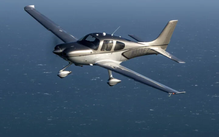 Cirrus SR22